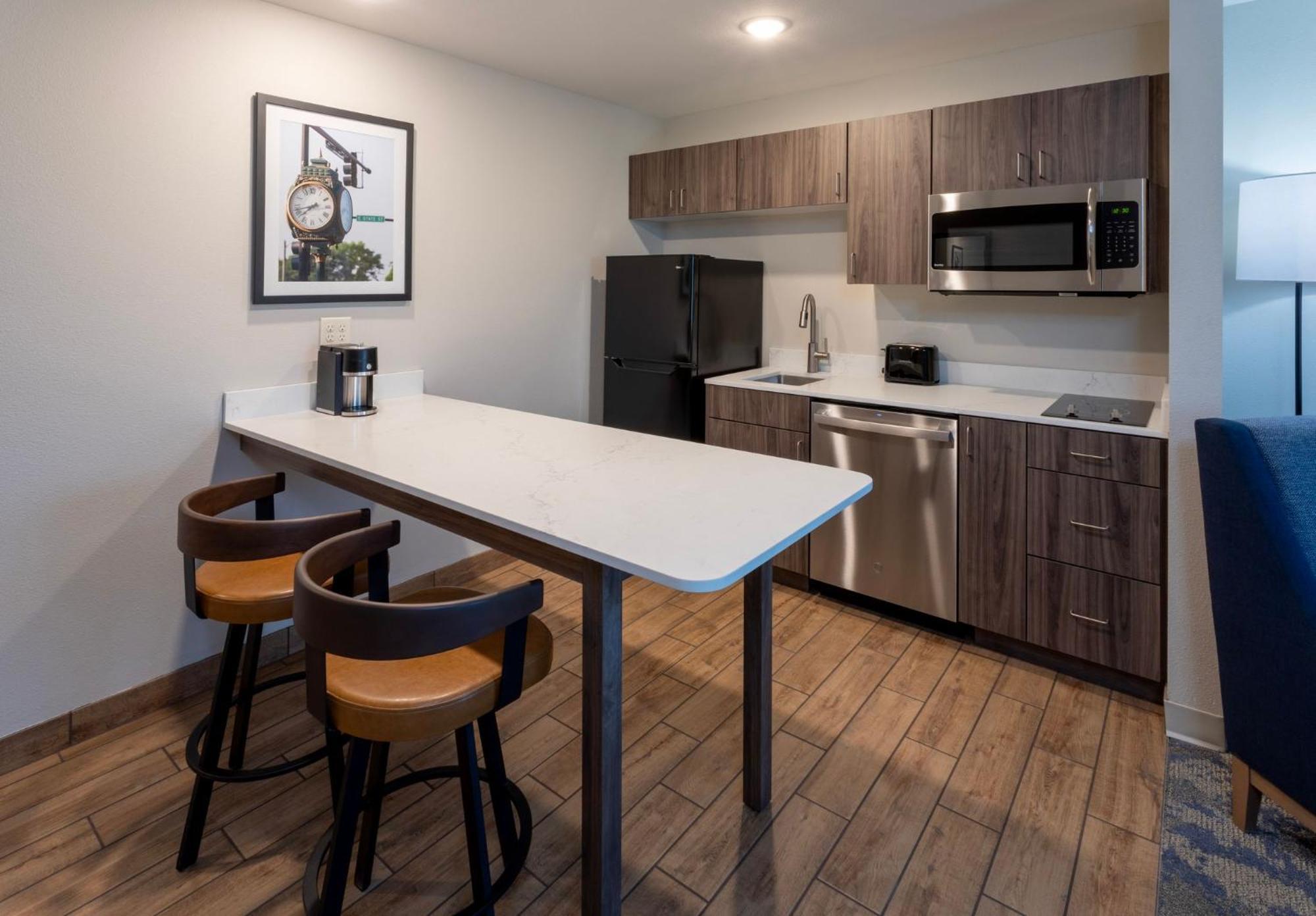 Grandstay Hotel & Suites Algona Экстерьер фото